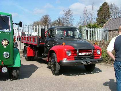[Picture from Kirkby Stephens Classic Commercial Vehicle Rally 2007 ]